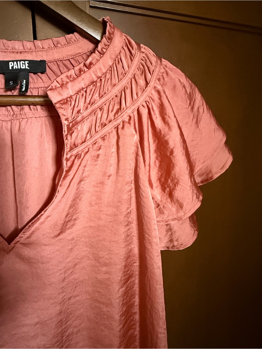 PAIGE Pink Terracotta Satin Finish Flutter Sleeve Top S - Picture 5 of 11